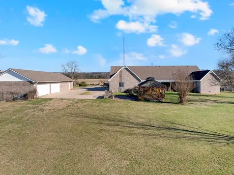 1191 Knights Church Road Decherd TN 37324