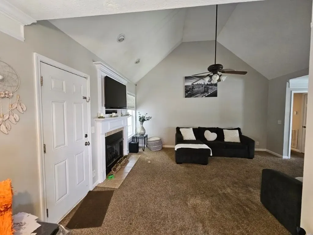 692 Winding Bluff Way Clarksville TN 37040