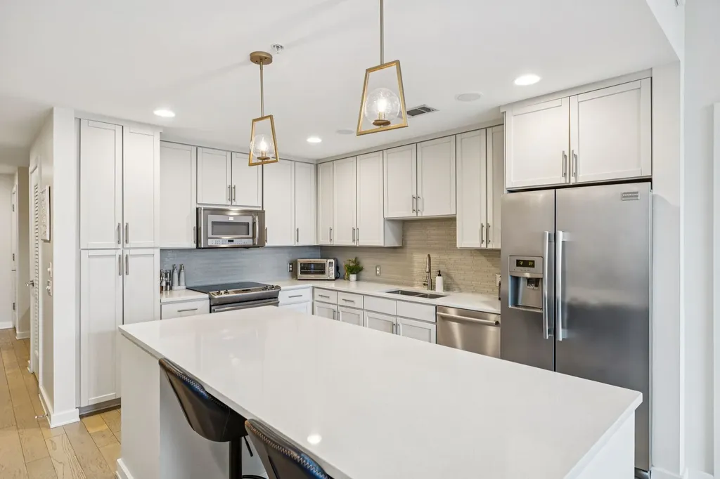 1212 Laurel Street Nashville TN 37203