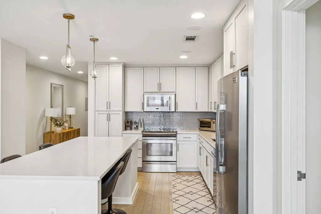 1212 Laurel Street Nashville TN 37203