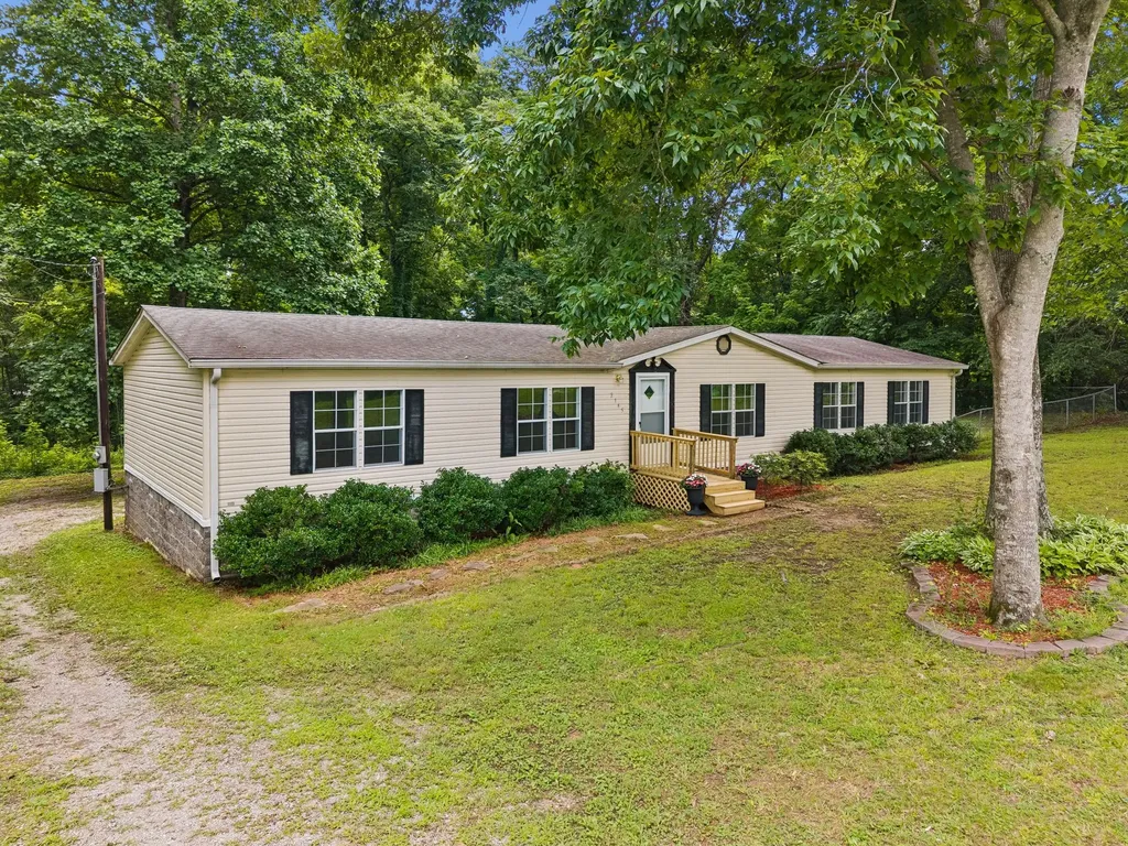 2145 Sowell Mill Pike Columbia TN 38401