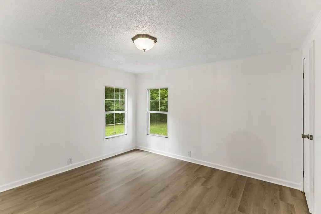 2145 Sowell Mill Pike Columbia TN 38401