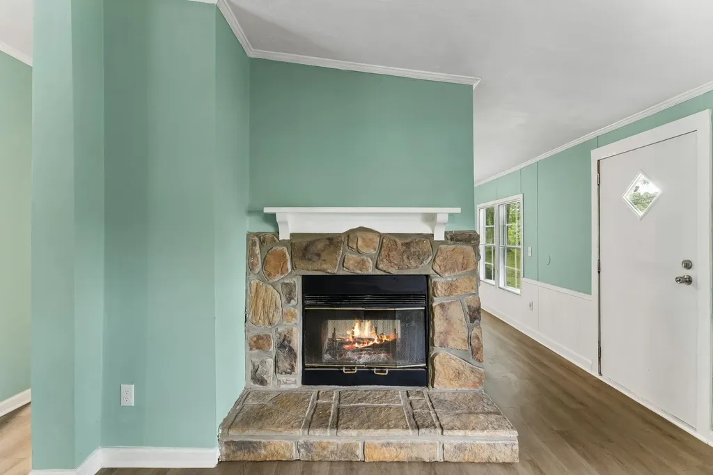 2145 Sowell Mill Pike Columbia TN 38401