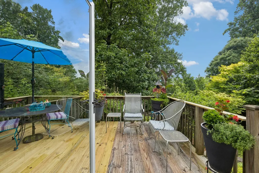 5499 Old Sams Creek Road Pegram TN 37143