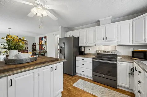 5499 Old Sams Creek Road Pegram TN 37143