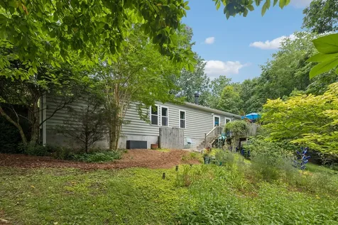 5499 Old Sams Creek Road Pegram TN 37143