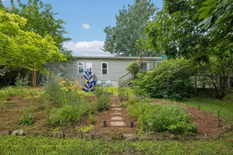 5499 Old Sams Creek Road Pegram TN 37143