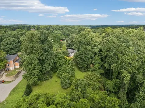 5499 Old Sams Creek Road Pegram TN 37143