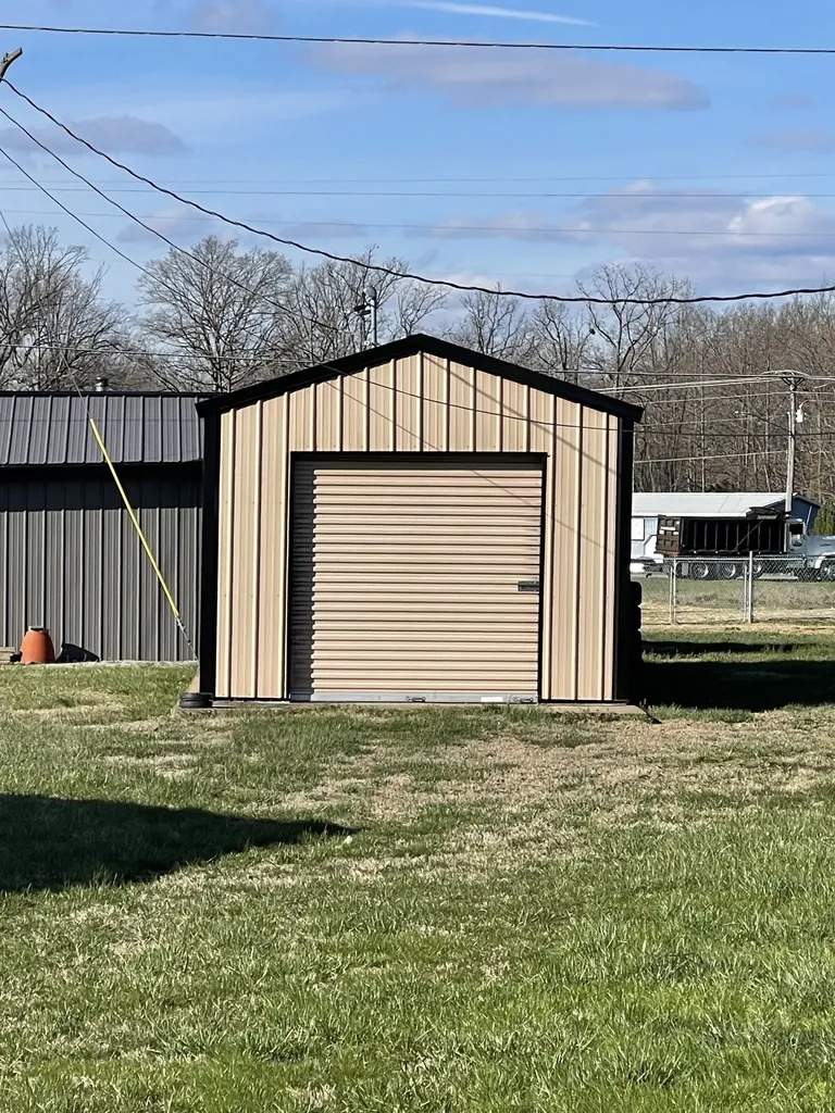 408 Birch Street Lafayette TN 37083