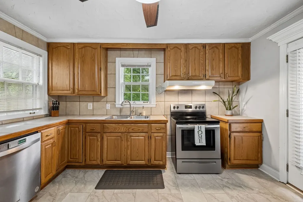 1804 Mars Street La Vergne TN 37086