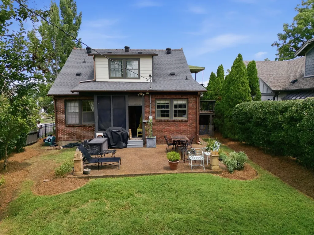 919 Caruthers Avenue Nashville TN 37204