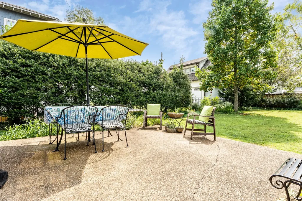 919 Caruthers Avenue Nashville TN 37204
