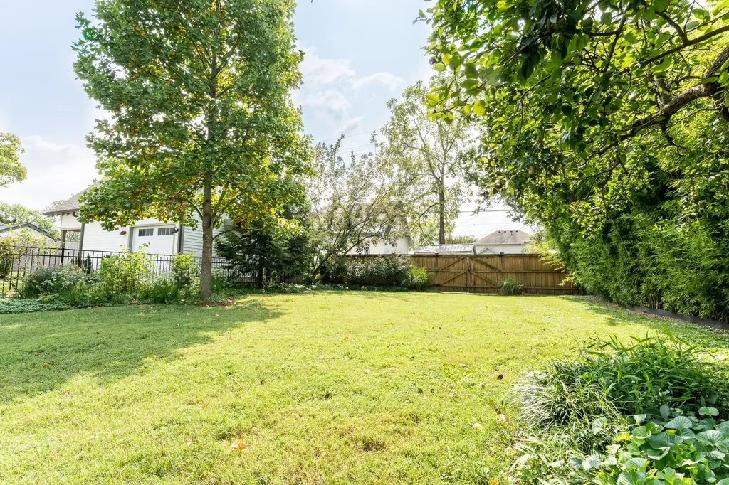 919 Caruthers Avenue Nashville TN 37204