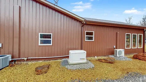 11957 Hwy 79n Buchanan TN 38222