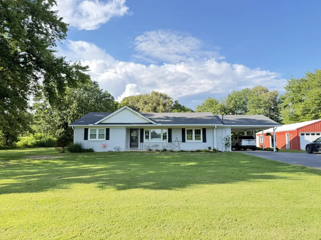 1355 State Route 70, E Drakesboro KY 42337
