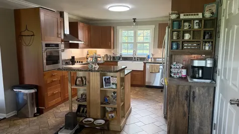 1355 State Route 70, E Drakesboro KY 42337