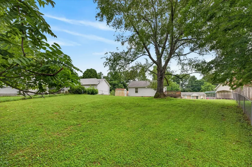 356 Erie Drive Clarksville TN 37040