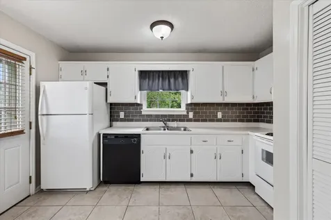 356 Erie Drive Clarksville TN 37040