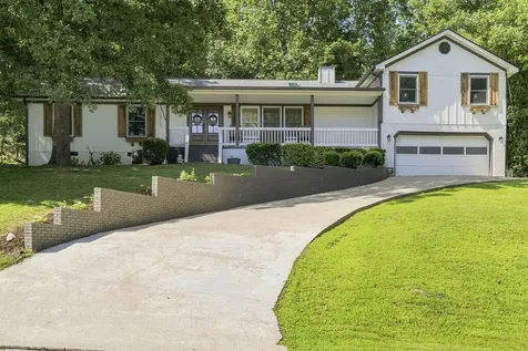 9302 Rockshire Lane Chattanooga TN 37421
