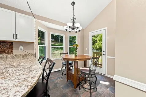 9302 Rockshire Lane Chattanooga TN 37421