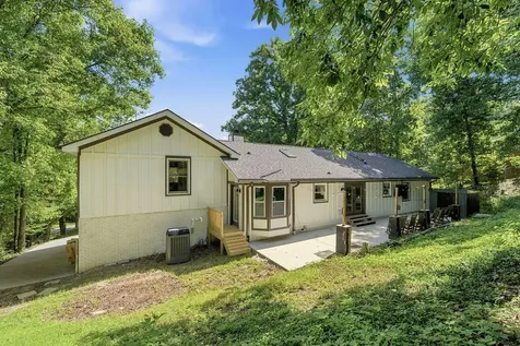 9302 Rockshire Lane Chattanooga TN 37421