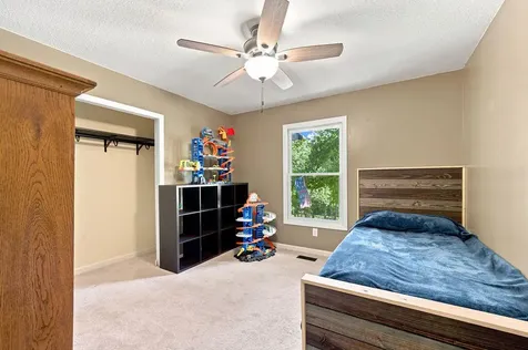 9302 Rockshire Lane Chattanooga TN 37421