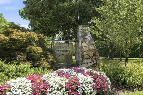 9302 Rockshire Lane Chattanooga TN 37421