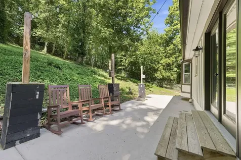 9302 Rockshire Lane Chattanooga TN 37421