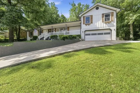 9302 Rockshire Lane Chattanooga TN 37421