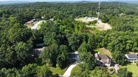 9302 Rockshire Lane Chattanooga TN 37421