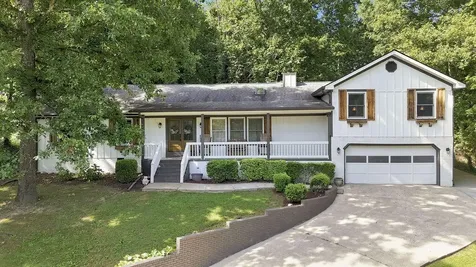 9302 Rockshire Lane Chattanooga TN 37421