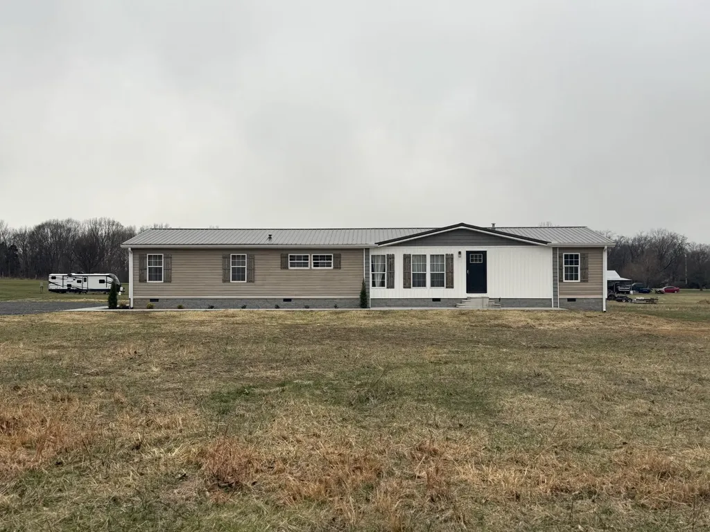 621 Cook Road Portland TN 37148