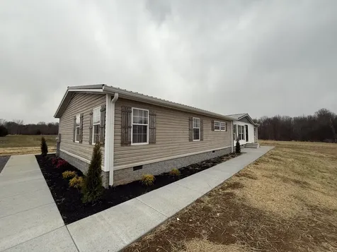 621 Cook Road Portland TN 37148