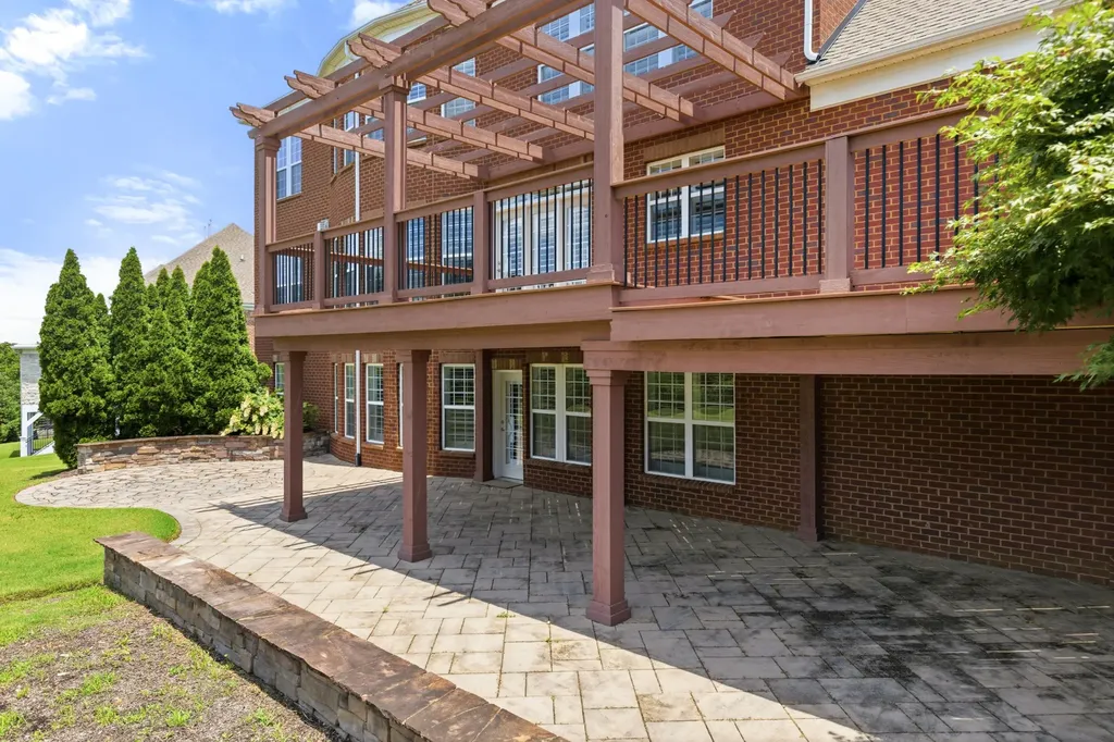 699 Thurrock Circle Brentwood TN 37027