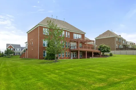 699 Thurrock Circle Brentwood TN 37027