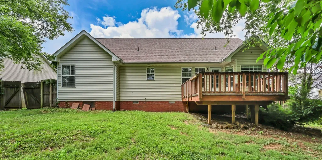 1641 Cedar Springs Circle Clarksville TN 37042