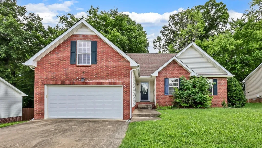 1641 Cedar Springs Circle Clarksville TN 37042