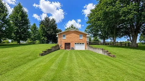 3040 Mcminnville Highway Smithville TN 37166