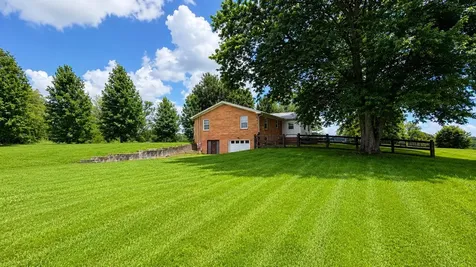 3040 Mcminnville Highway Smithville TN 37166