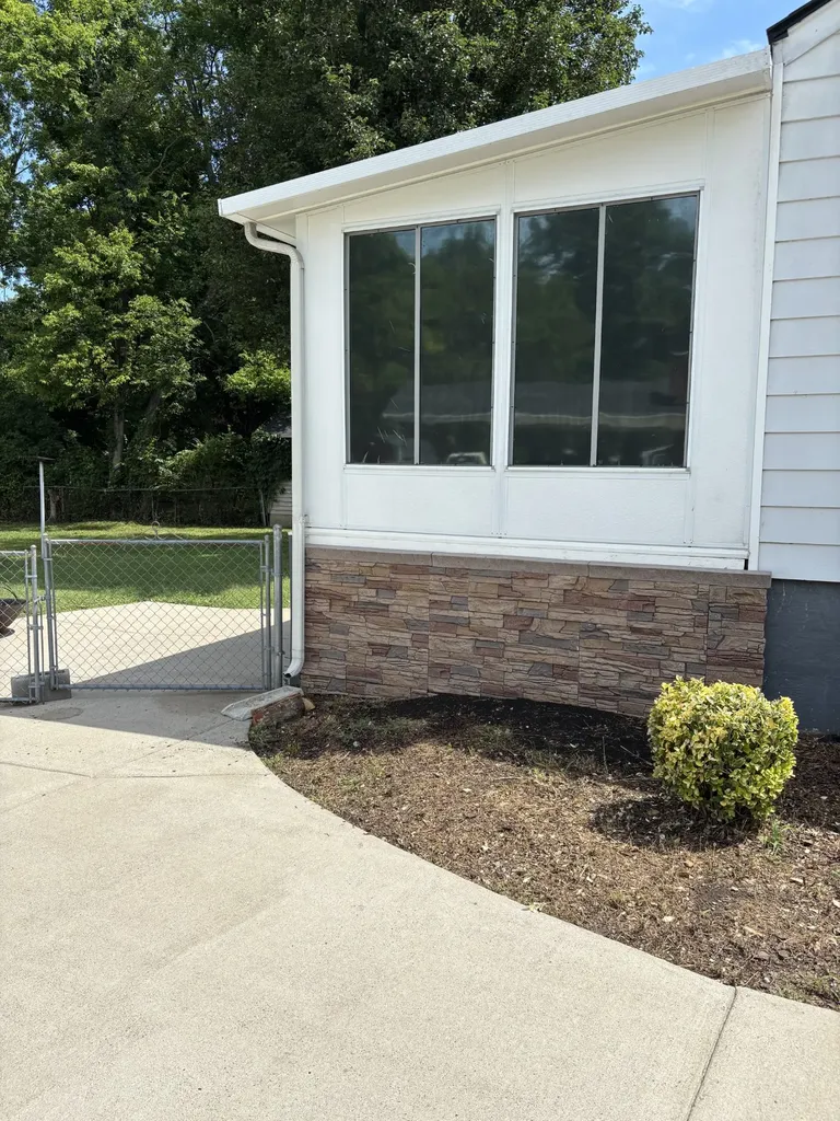 2825 Surrey Road Nashville TN 37214