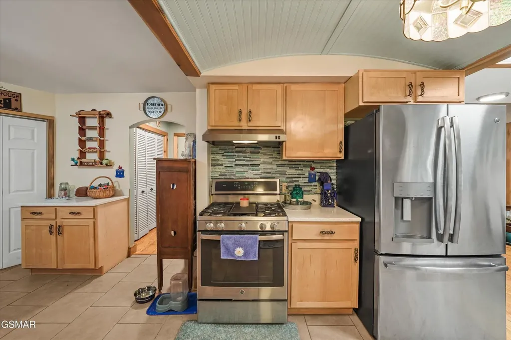 2501 Valley View Road Dandridge TN 37725