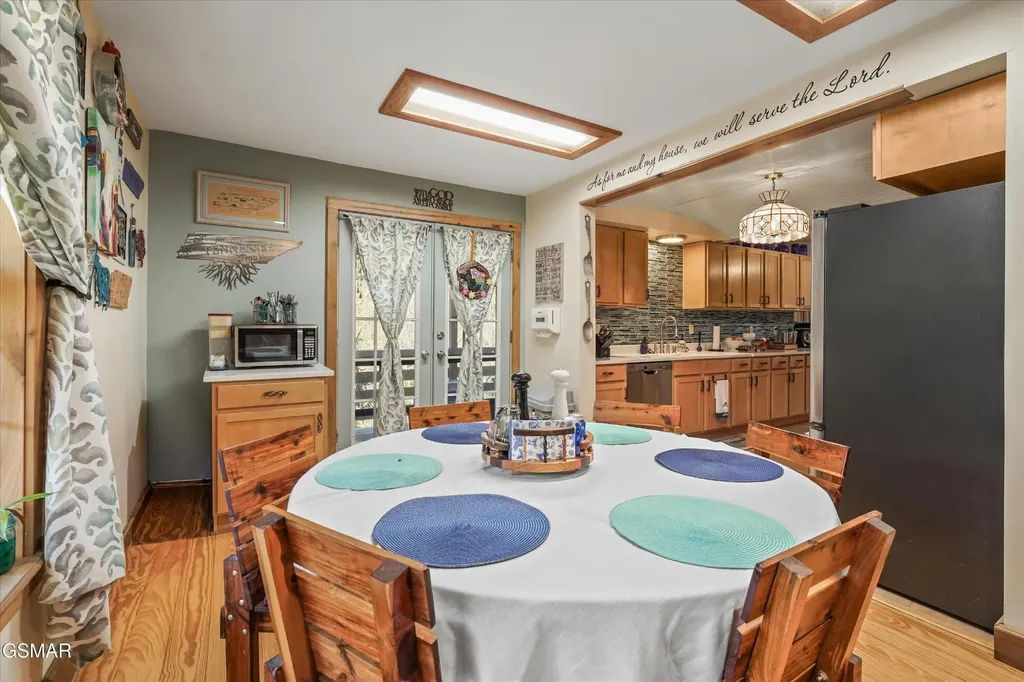 2501 Valley View Road Dandridge TN 37725