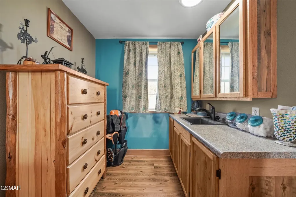 2501 Valley View Road Dandridge TN 37725