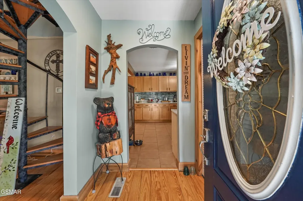 2501 Valley View Road Dandridge TN 37725