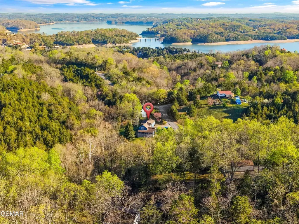 2501 Valley View Road Dandridge TN 37725