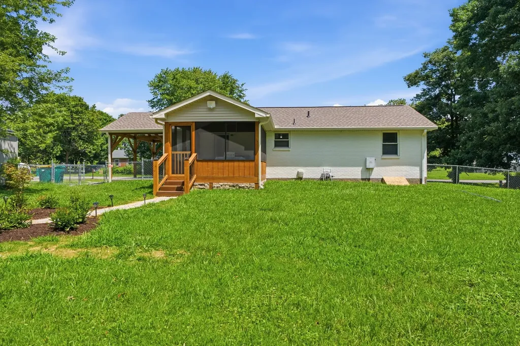 612 Wilkinson Lane White House TN 37188