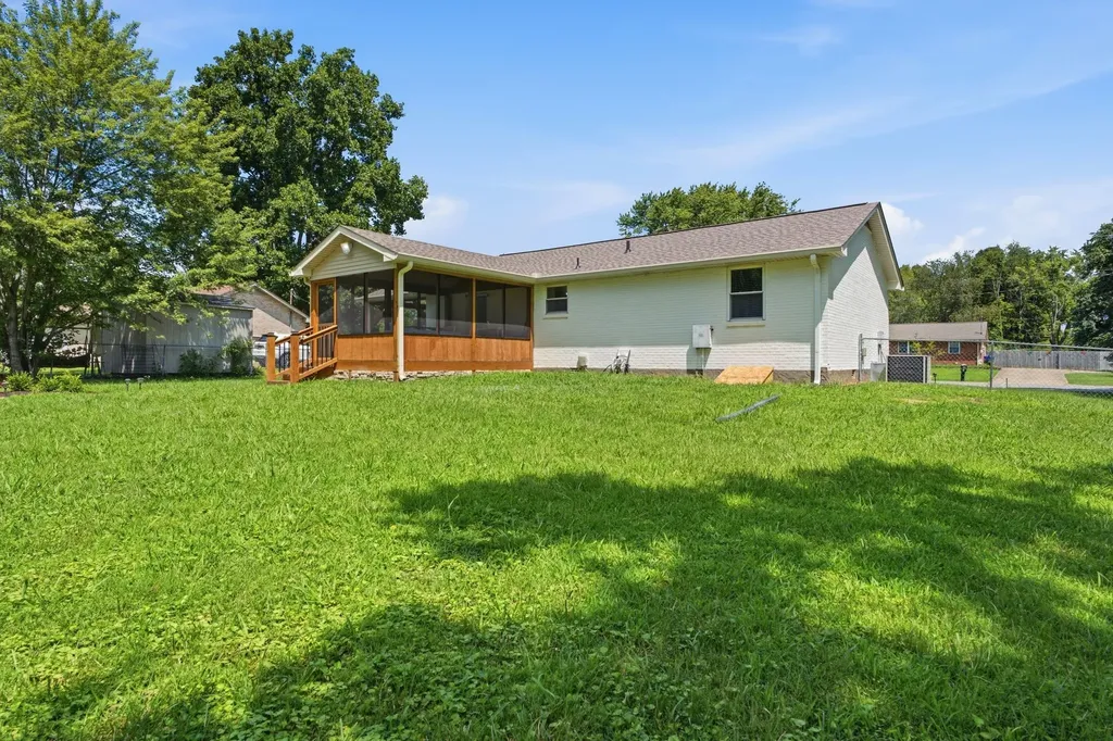 612 Wilkinson Lane White House TN 37188