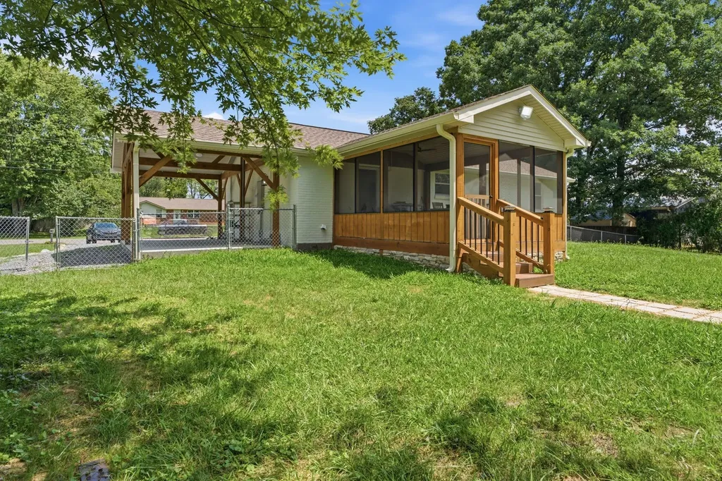 612 Wilkinson Lane White House TN 37188