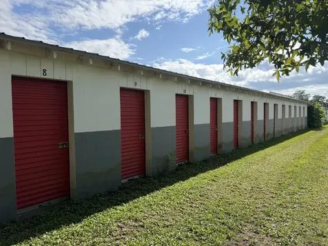 241 N Park Street Hohenwald TN 38462
