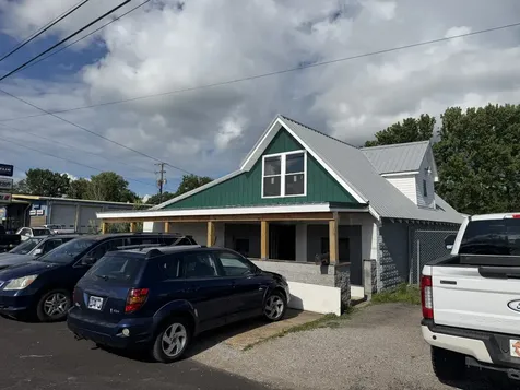 241 N Park Street Hohenwald TN 38462